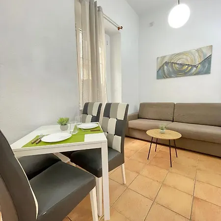 Santa Paula. Centrico Y Acogedor. Apartamento *